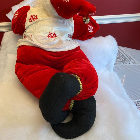 FLYING SANTA CLAUS - Picture 6 of 15